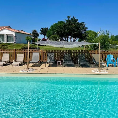 Les De La Richardiere Holiday home *