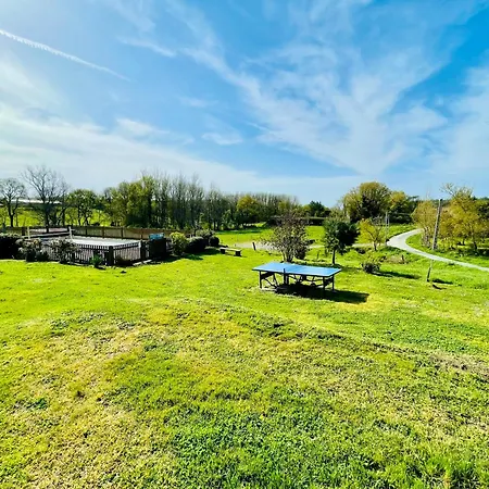 Les De La Richardiere Saint-Révérend