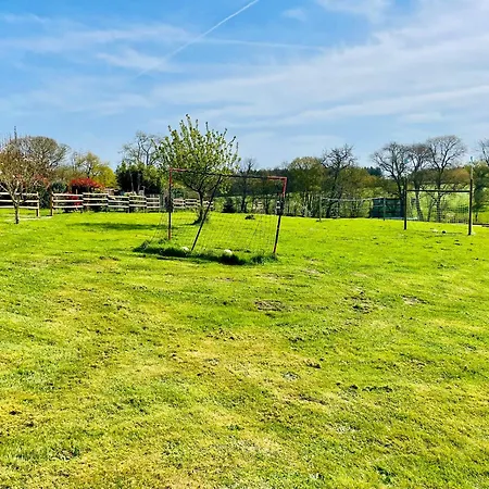 Les De La Richardiere *