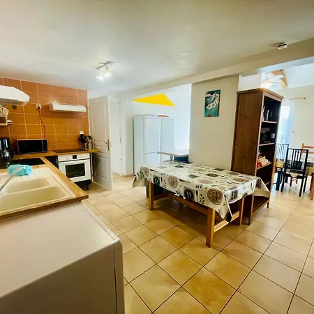 Les De La Richardiere