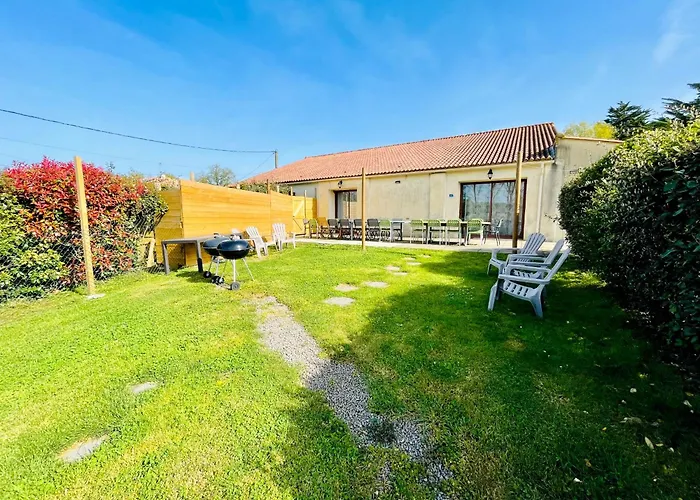 Les De La Richardiere *