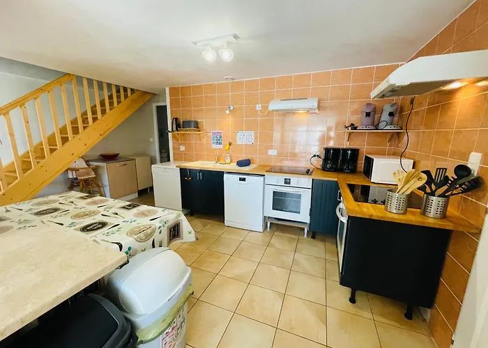 Les De La Richardiere Saint-Révérend