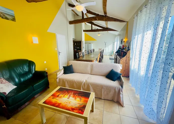 Les De La Richardiere Saint-Révérend